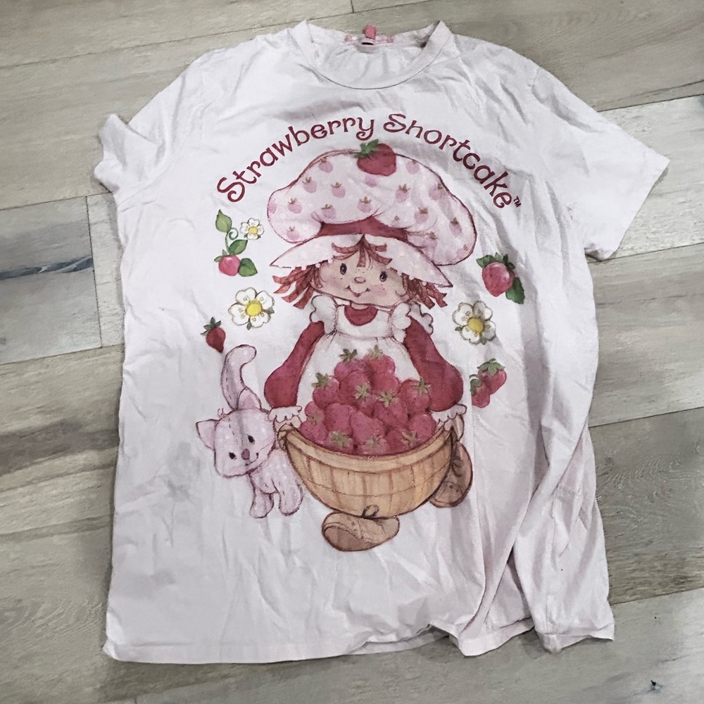 ~ STRAWBERRY SHORTCAKE OVERSIZED SHIRT~ 🍓🍰